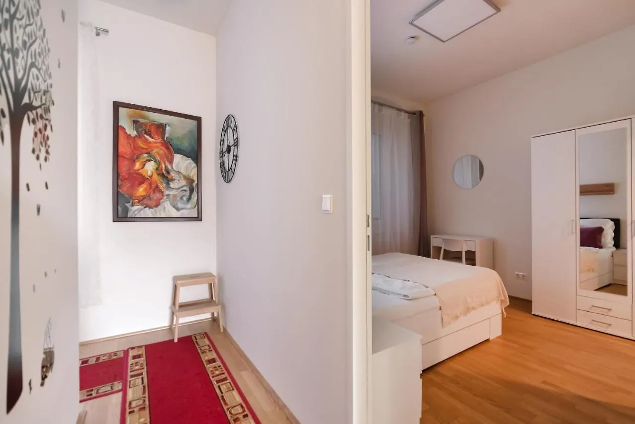 Appartamento An Der Donau, 10 Minuten Ins Zentrum, Klimaanlage Vienna