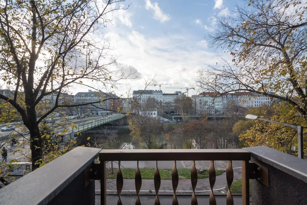 An Der Donau, 10 Minuten Ins Zentrum, Klimaanlage Vienna