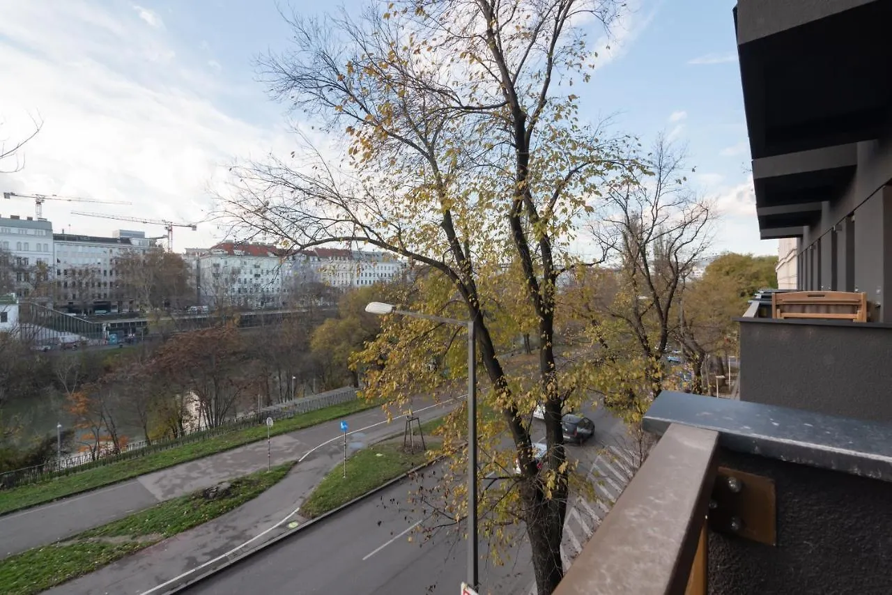 Apartment An Der Donau, 10 Minuten Ins Zentrum, Klimaanlage Vienna